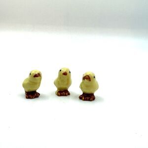 3 Vintage Hagen Renaker chicks Big Heads Yellow Glossy Very Tiny
